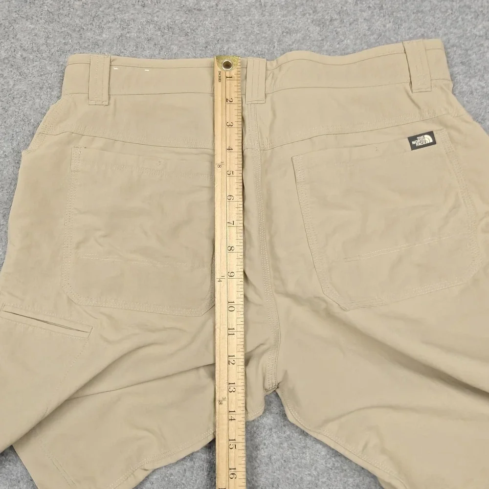 The North Face Shorts‎ Mens 32 Beige Nylon Cargo Outdoor Hiking Travel Pockets